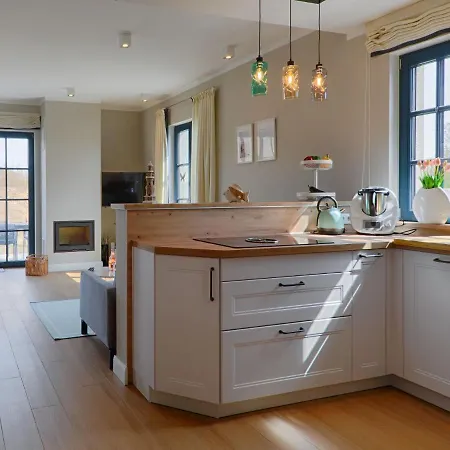 Reetland Am Meer - Premium Reetdachvilla Mit 3 Schlafzimmern, Sauna Und Kamin F27 Dranske Extérieur photo