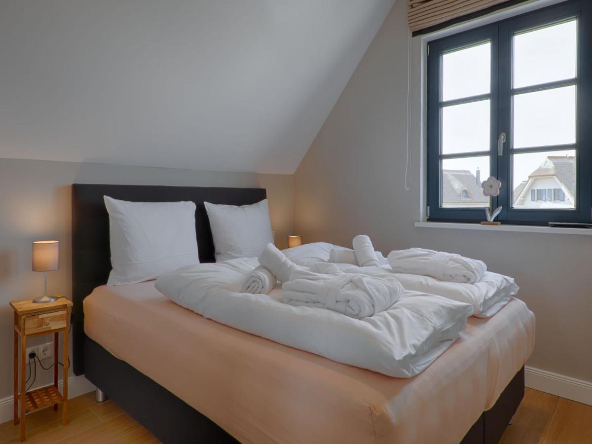 Reetland Am - Premium Reetdachvilla Mit 3 Schlafzimmern, Sauna Und Kamin F27 * Dranske