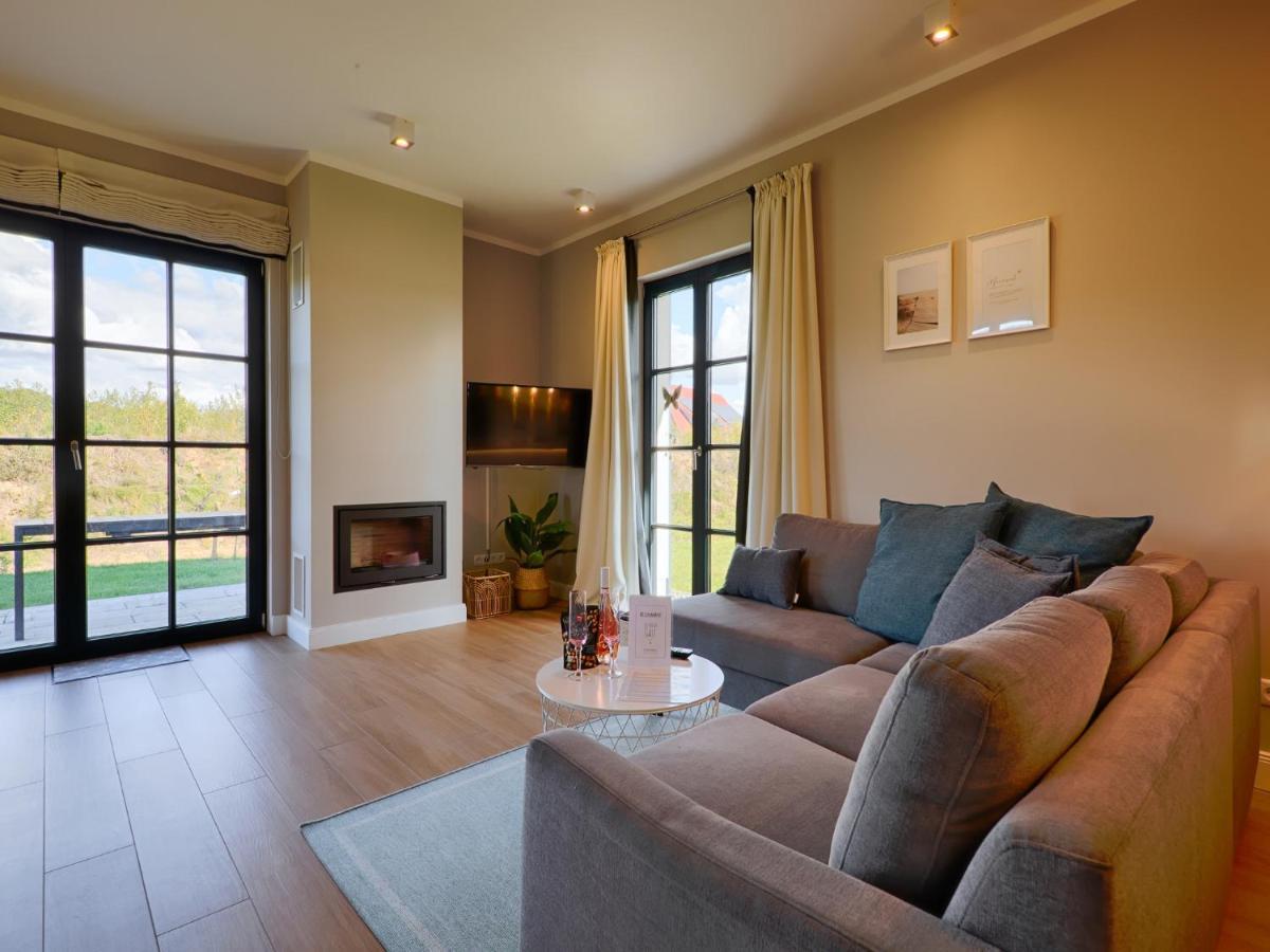 Reetland Am - Premium Reetdachvilla Mit 3 Schlafzimmern, Sauna Und Kamin F27 Dranske